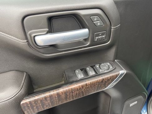 Used 2019 GMC Sierra 1500 Denali w/ Driver Alert Package II image 11