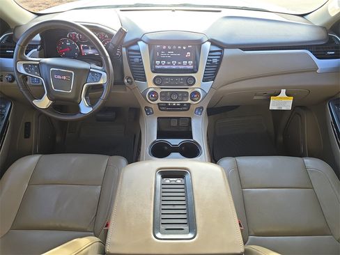 Used 2016 GMC Yukon SLT w/ Open Road Package image 9