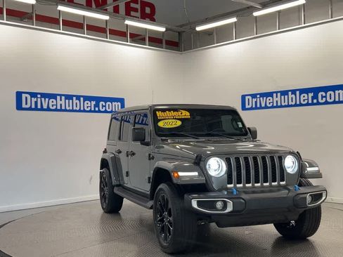 Used 2022 Jeep Wrangler Unlimited Sahara w/ Cold Weather Group AWD/4WD image 5
