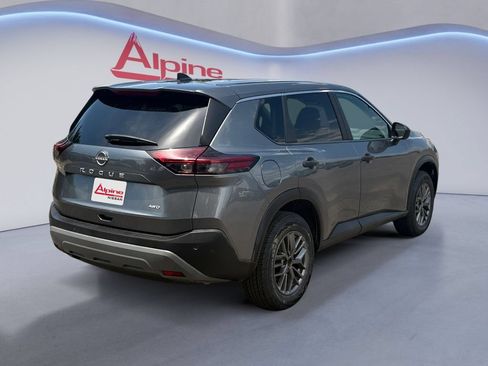 Used 2023 Nissan Rogue S AWD/4WD image 5
