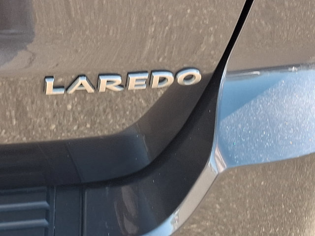 Used 2014 Jeep Grand Cherokee Laredo w/ Quick Order Package 23E AWD/4WD image 32
