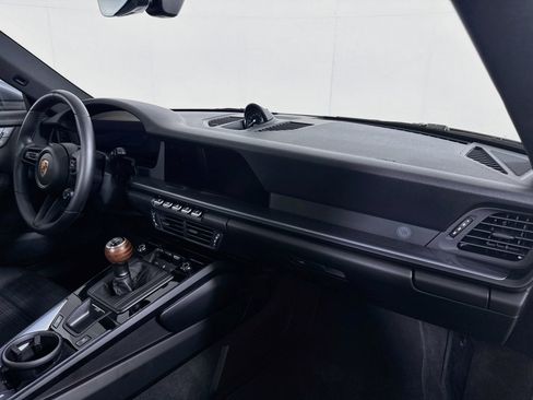 Certified 2025 Porsche 911 Carrera T RWD image 26