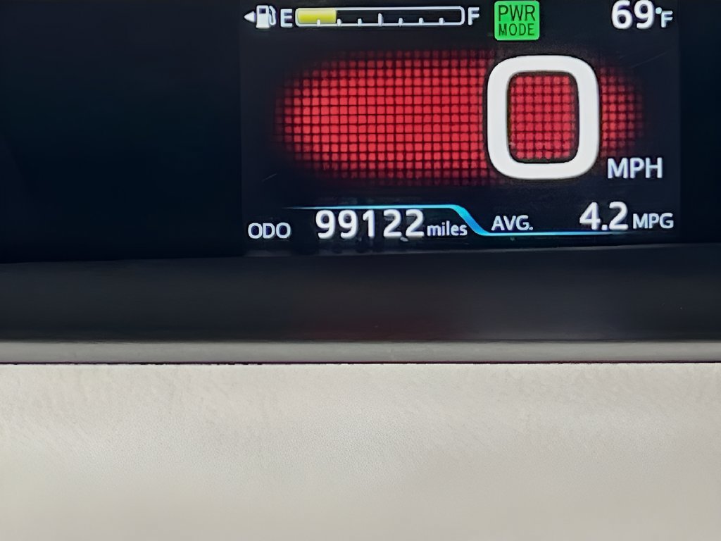 Used 2017 Toyota Prius Four w/ Premium Convenience Package FWD image 12