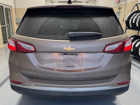 Used 2018 Chevrolet Equinox LT image 10