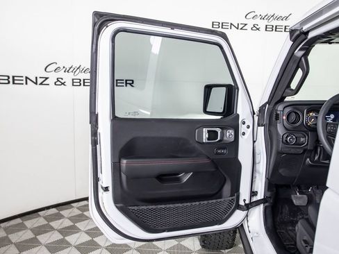 Used 2026 Jeep Wrangler Rubicon AWD/4WD image 19