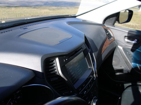 Used 2018 Hyundai Santa Fe Sport image 25