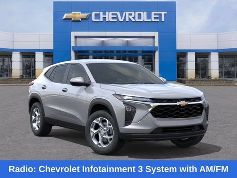 New 2026 Chevrolet Trax LS w/ LS Convenience Package FWD image 8
