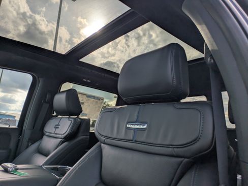 New 2026 Ford F450 Platinum w/ FX4 Off-Road Package image 22