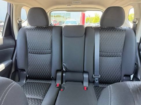 Used 2018 Nissan Rogue S AWD/4WD image 24