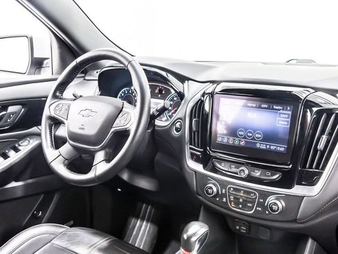 Used 2022 Chevrolet Traverse RS FWD image 20