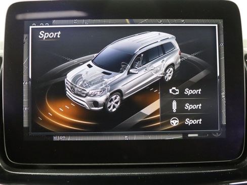 Used 2017 Mercedes-Benz GLS 550 4MATIC image 31