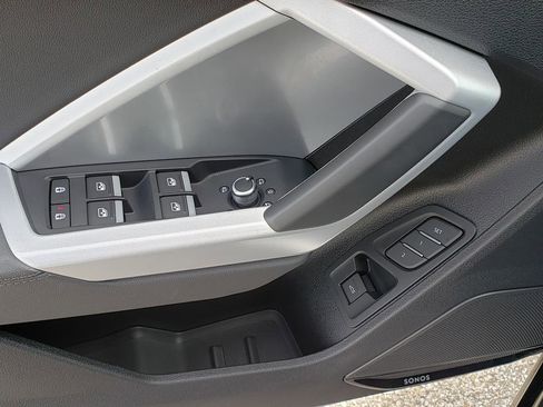 Used 2025 Audi Q3 2.0T Premium Plus w/ Premium Plus Package image 11