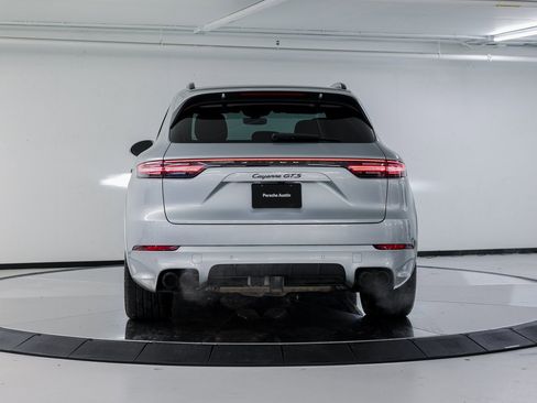Used 2022 Porsche Cayenne GTS image 6