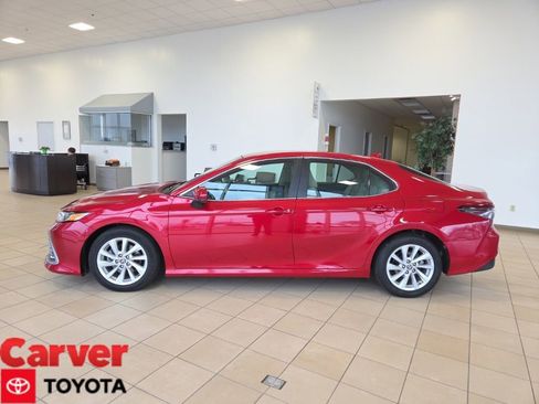 Certified 2023 Toyota Camry LE image 1
