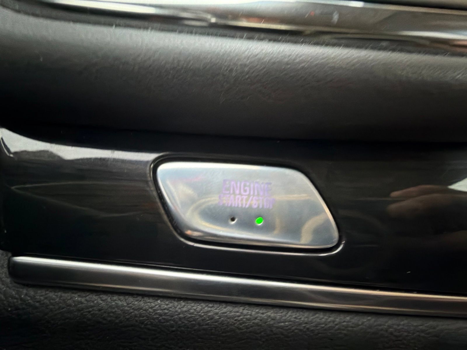 Used 2019 Buick Enclave Premium w/ Trailering Package, 5000 lbs. AWD/4WD image 19
