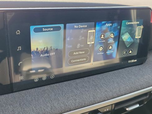 New 2026 Nissan Kicks S image 25