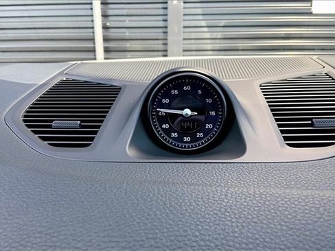 New 2025 Porsche Cayenne Coupe image 30