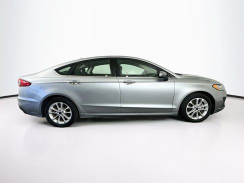 Used 2020 Ford Fusion SE FWD image 10