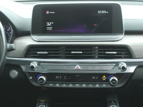 Used 2022 Kia Telluride SX w/ SX Prestige Package image 16