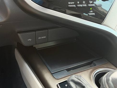 Used 2023 Toyota Camry SE FWD image 25