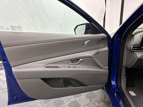 New 2025 Hyundai Elantra SEL w/ Cargo Package image 11