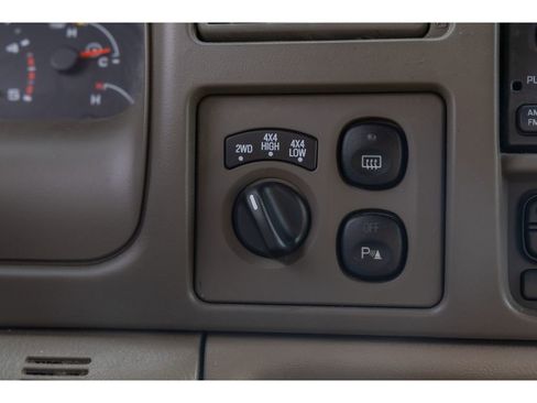 Used 2004 Ford Excursion Limited image 9