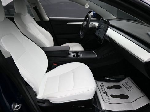 Used 2022 Tesla Model 3 image 34