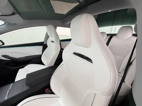 Used 2025 Tesla Model 3 Performance AWD/4WD image 27