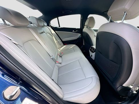 Used 2023 Genesis G70 2.0T AWD/4WD image 27