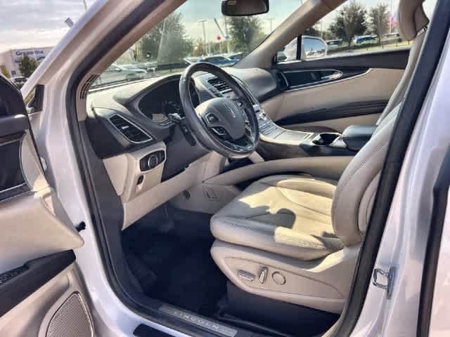 Used 2018 Lincoln MKX Reserve FWD image 3