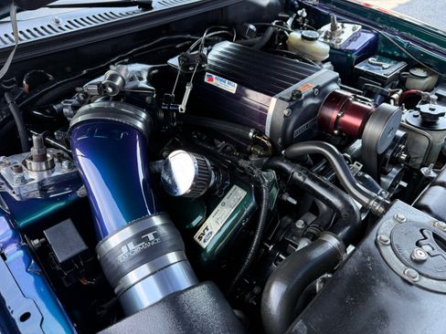 Used 2004 Ford Mustang Cobra RWD image 23