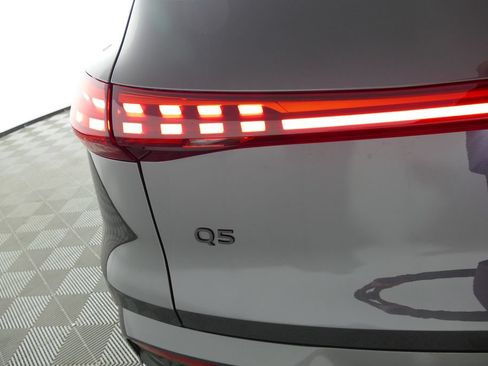 Used 2025 Audi Q5 Premium w/ Convenience Package AWD/4WD image 31