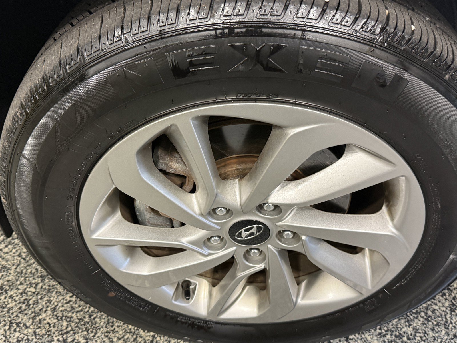 Used 2017 Hyundai Tucson SE w/ SE Popular Package 02 AWD/4WD image 32