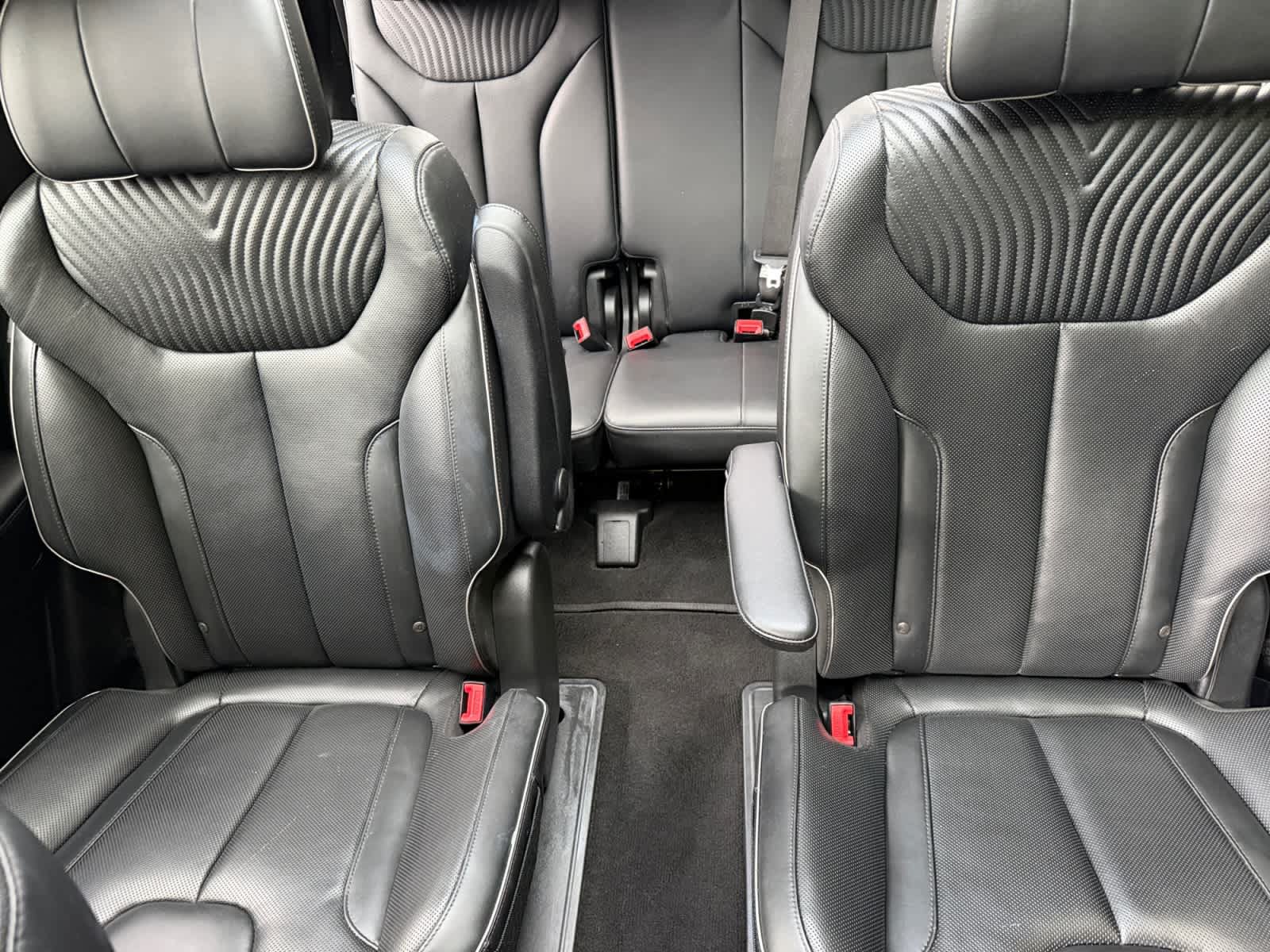 Used 2024 Hyundai Palisade Calligraphy AWD/4WD image 23