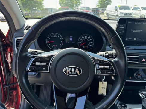 Used 2021 Kia Seltos S image 17