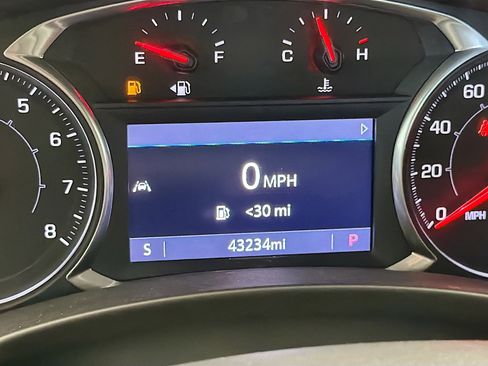 Used 2020 GMC Terrain SLT w/ Preferred Package image 8