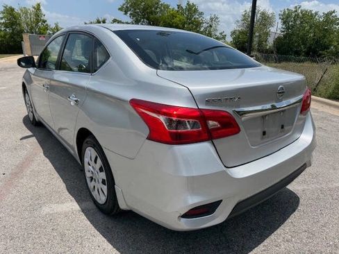 Used 2016 Nissan Sentra S image 12