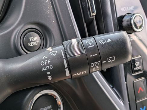Used 2025 Subaru Forester Limited w/ Protection Package (1PH) AWD/4WD image 23