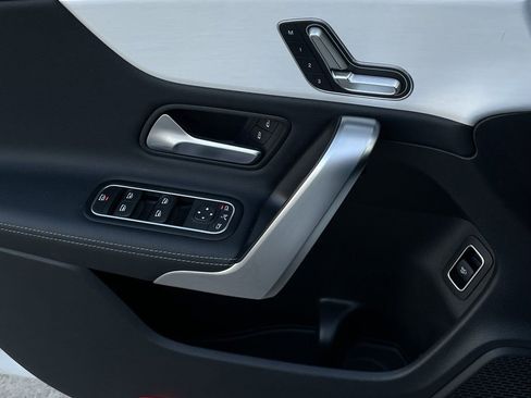 Used 2025 Mercedes-Benz CLA 250 image 19