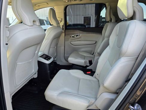 Used 2023 Volvo XC90 T8 Ultimate w/ Protection Package Premier image 17