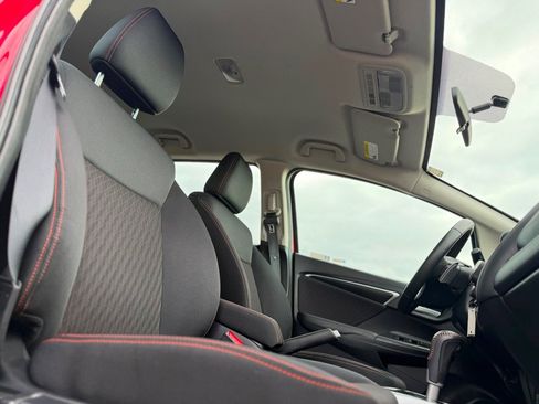 Used 2019 Honda Fit Sport image 12