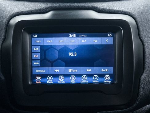 Used 2021 Jeep Renegade Latitude w/ Convenience Group image 19