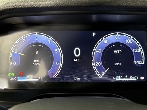 New 2025 Jeep Grand Cherokee Altitude image 19