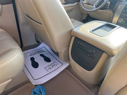 Used 2009 GMC Yukon SLT w/ Regional Value Package image 17