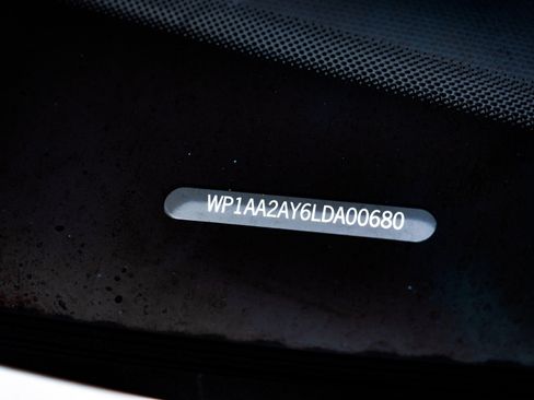 Certified 2020 Porsche Cayenne AWD/4WD image 24