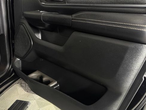 Used 2019 RAM 1500 Big Horn AWD/4WD image 32