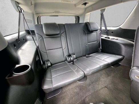 Used 2017 Chevrolet Suburban LT w/ LT Midnight Edition RWD image 30