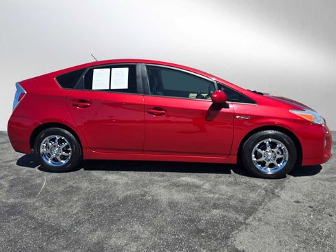 Used 2012 Toyota Prius Four image 2
