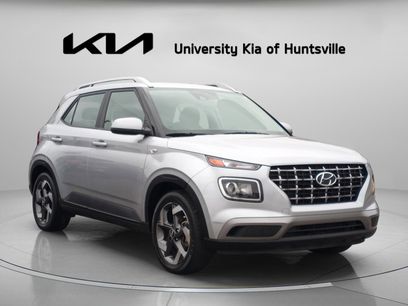 Used 2022 Hyundai Venue SEL w/ Cargo Package