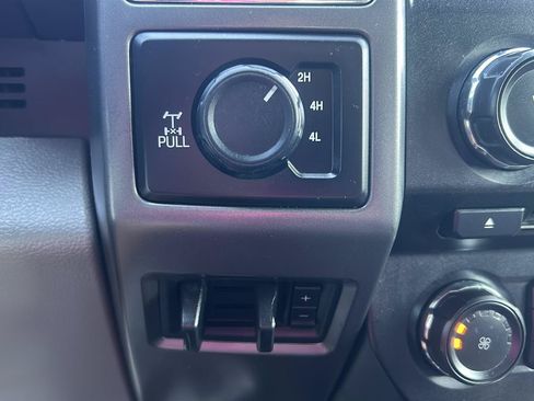 Used 2018 Ford F250 XLT w/ XLT Value Package AWD/4WD image 18